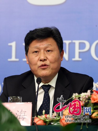 國土資源部礦產開發(fā)管理司司長賈其海 國土資源部礦產開發(fā)管理司司長賈其海