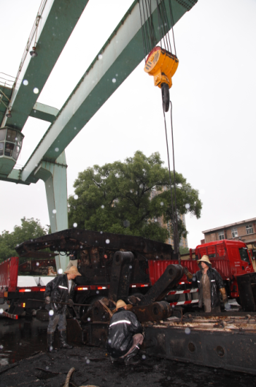 雨中大干 雨中大干