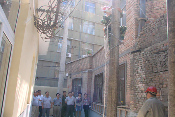 圖為：評委現(xiàn)場打分