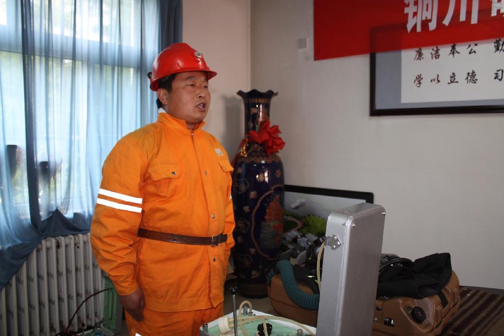 獲得競(jìng)賽第三名的張杰對(duì)崗位職責(zé)進(jìn)行描述